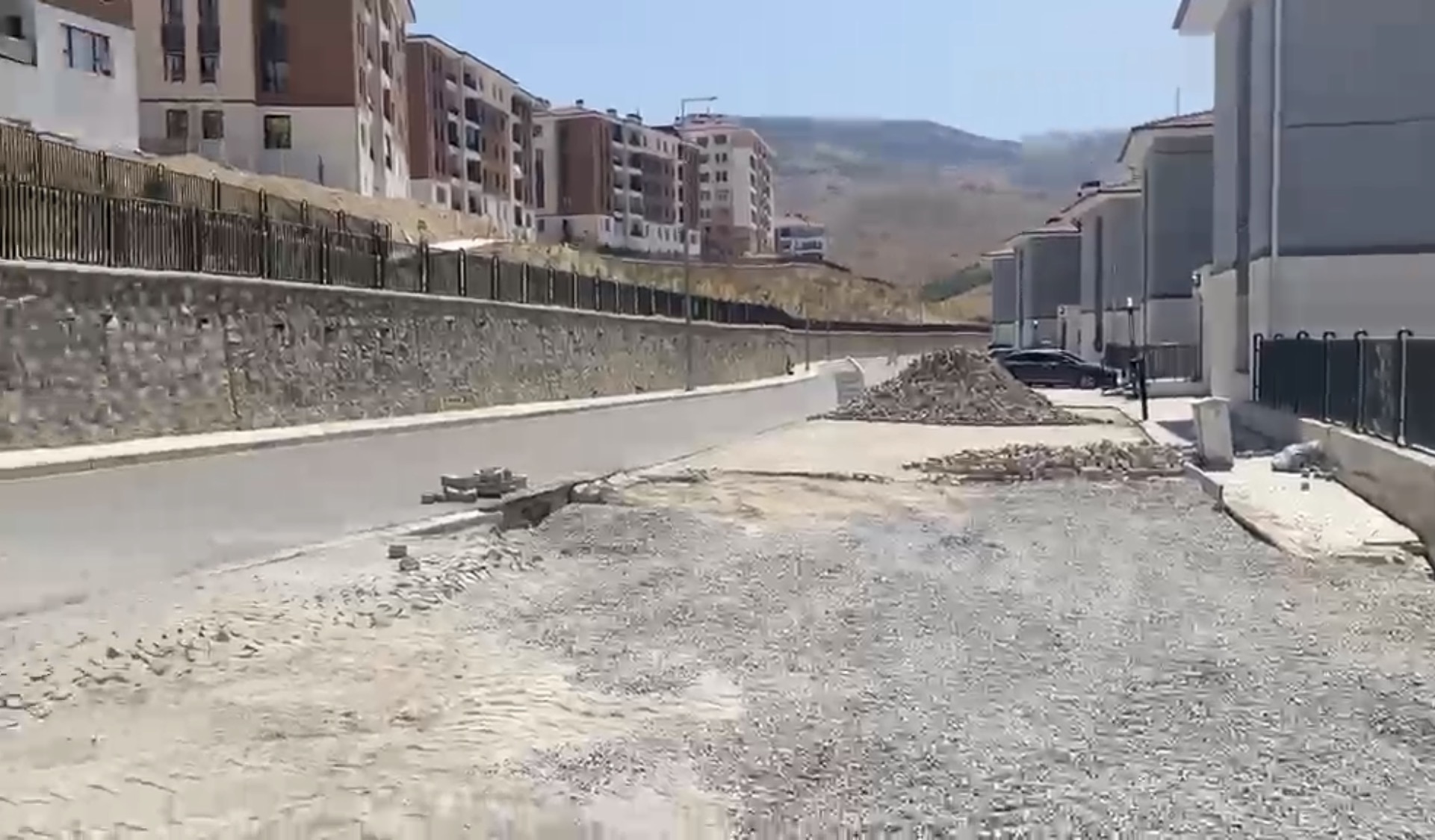 Bahçebaşı’nda Yeni Etaplarda Yol, Asansör ve Temizlik Tepkisi